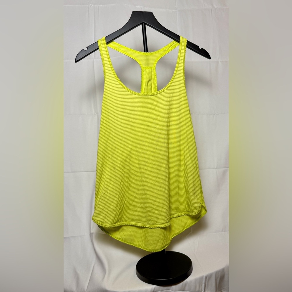 Lululemon Athletica Women’s Tank Top *See Description*